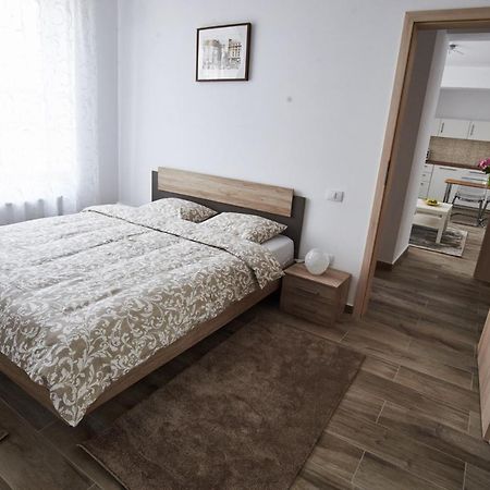 At Central Apartments Бухарест Экстерьер фото