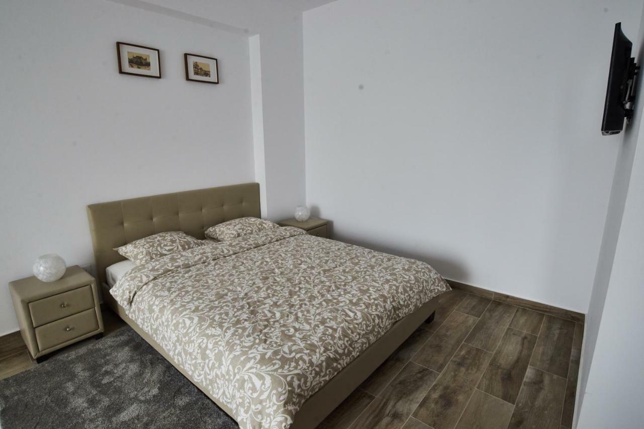 At Central Apartments Бухарест Экстерьер фото