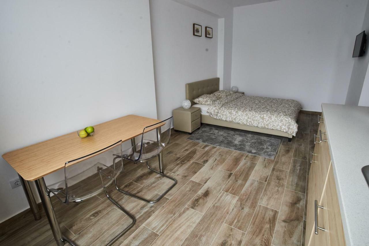 At Central Apartments Бухарест Экстерьер фото