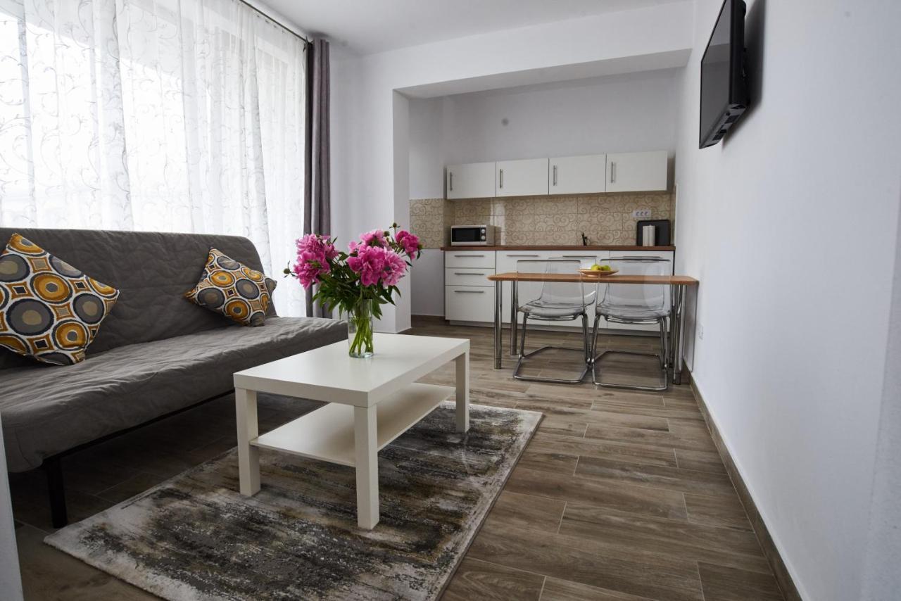 At Central Apartments Бухарест Экстерьер фото