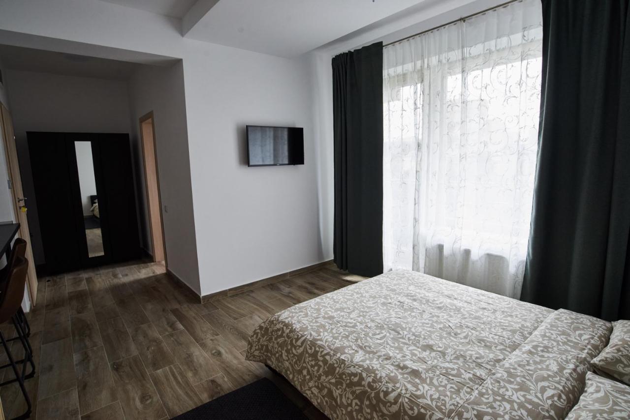 At Central Apartments Бухарест Экстерьер фото